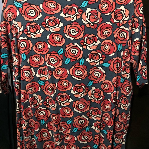 XS LuLaRoe Irma - Picture 2 of 4